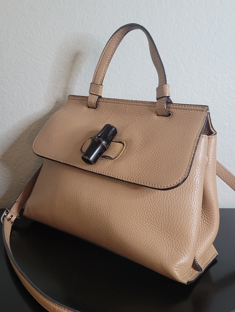 Gucci Medium Bamboo Daily Satchel - Picture 3 of 15